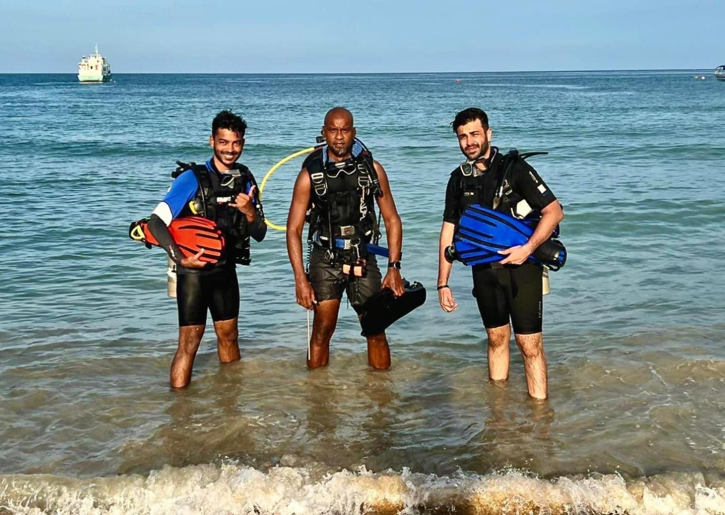 Tiongman Scubadive & Lodge Kampong Juara Eksteriør bilde